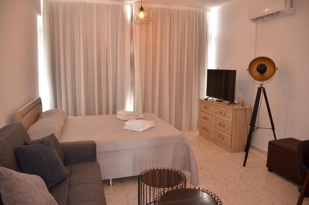 Almyria Apartments - By Imh Travel & Tours Paphos Exterior photo
